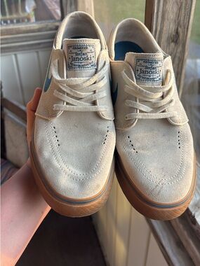 Nike Stefan Janoski Men’s Suede Sneakers - Cream with Blue Swoosh